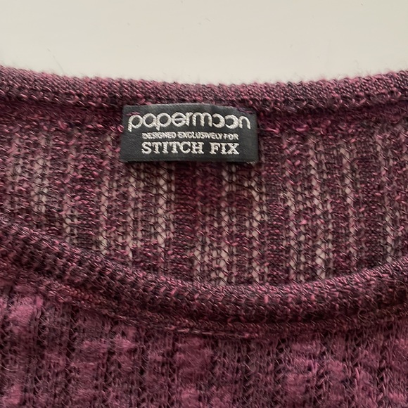 Women’s Sweater - Picture 2 of 2